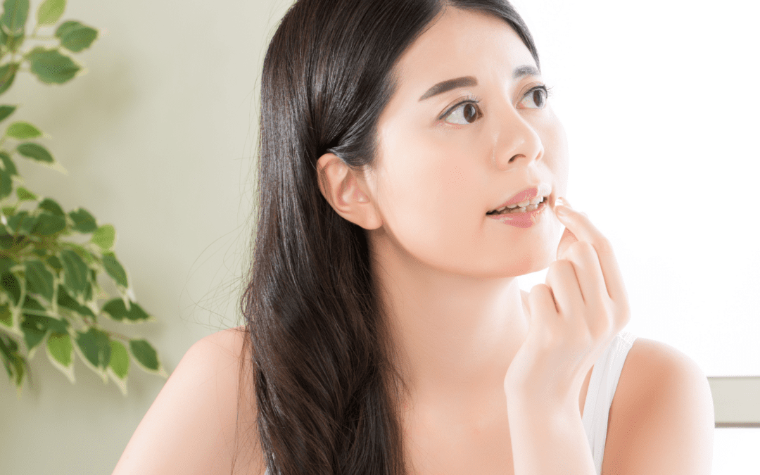 A woman wondering "what do I need to know about medical abortion?"
